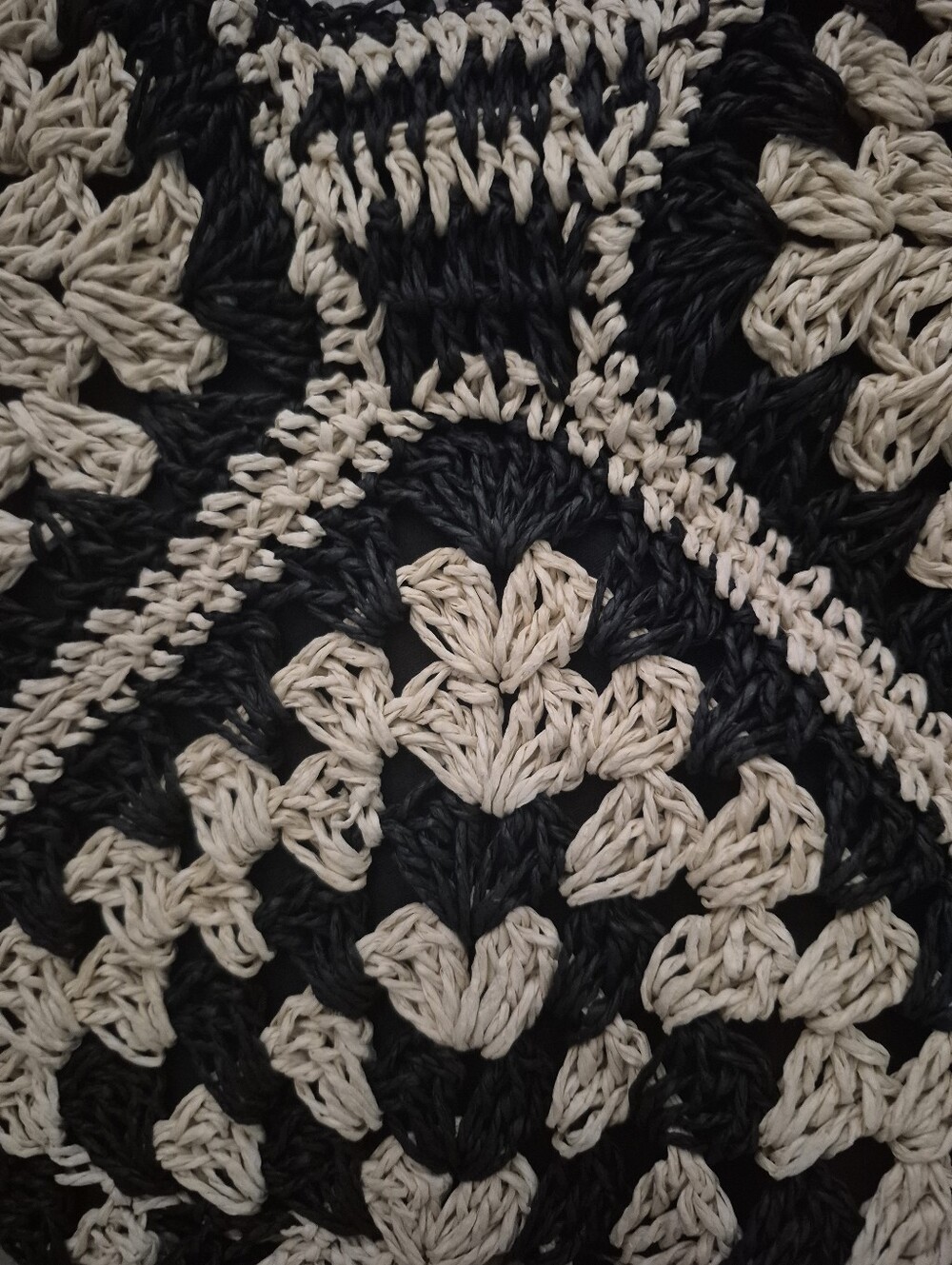 Commense Crochet Straw Shoulder Bag Black Tan OS NWT - Picture 6 of 10